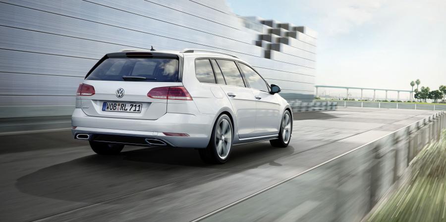  Volkswagen Golf Variant R-Line 2017 года  (WW) (фото 3 из 3)